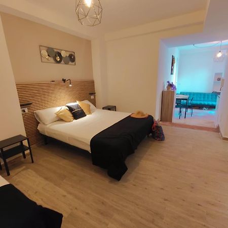 Tao House Golden Apartment Таормина Екстериор снимка
